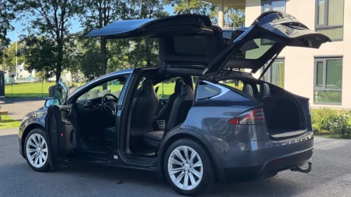 TESLA Model X 75D 4WD 7-s