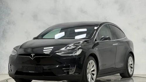TESLA Model X 525HK 4X4 /PANO/KROK/AUTOPILOT/LUFT/KAM/DAB+/NAV/SKINN
