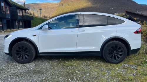 TESLA Model X Long Range+, 7-s, 561 km WLTP