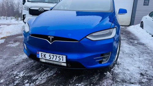 TESLA Model X 75D 4WD,6-SETER,SKINN,CCS