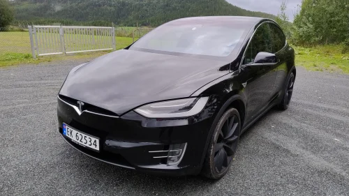 TESLA Model X 75D 4WD 7-s