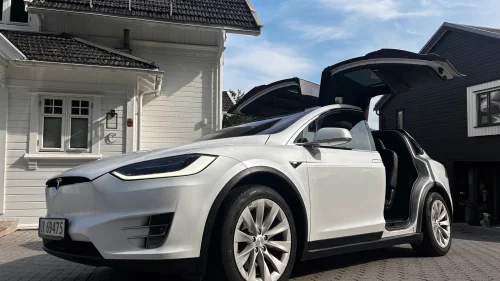 TESLA Model X 75D 4WD 7-s