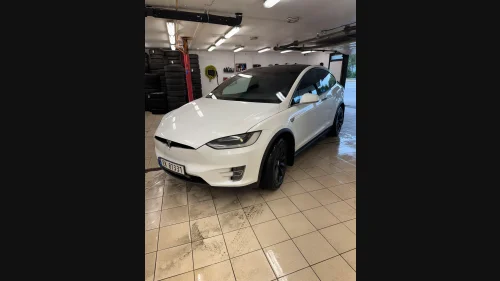 TESLA Model X 75D 4WD 7-s