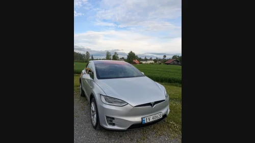 TESLA Model X 75D 4WD 7-s