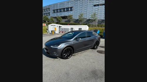 TESLA Model X Raven / SR / 6-seter / Premium / 22” / Krok