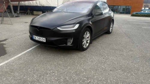 TESLA Model X 75D 4WD 6-s