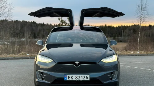 TESLA Model X NY PRIS-75D-7SETER-AP 3- HIFI LYD-PREMIUM-SPOTIFY-EU