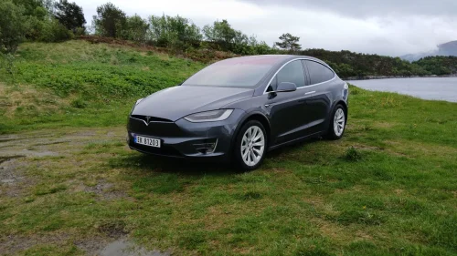 TESLA Model X 75D 4WD 7-s