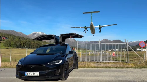 TESLA Model X