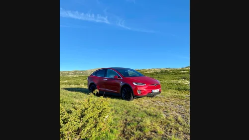 TESLA MOTORS Model X 90D, Gratis lading