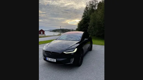 TESLA Model X 75D 4WD 5-s