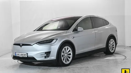 TESLA Model X 75D 7-SETER HENGERFESTE AUTOPILOT CCS KAMERA