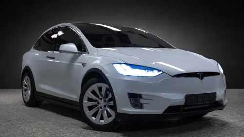 TESLA Model X 75D 4WD 7-s. EU OK 2027 - 1 EIER
