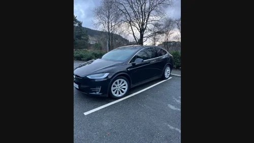 TESLA Model X 75D 4WD 7-s