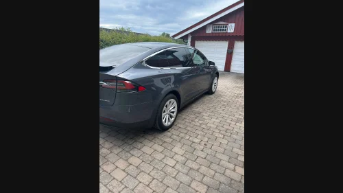 TESLA Model X Long Range 6-s
