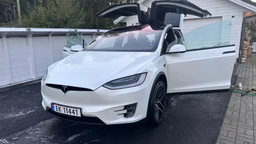 TESLA MOTORS Model X 90D