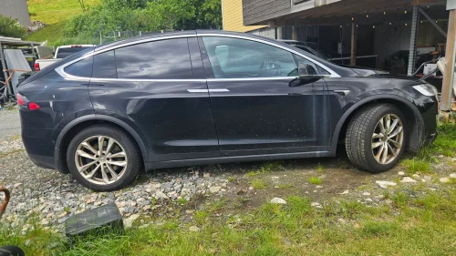 TESLA MOTORS Model X 75D 4WD 5-s