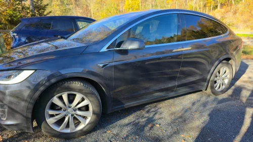 TESLA Model X 75D 4WD 6-s
