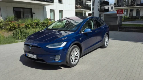 TESLA Model X 100D 4WD 7-s. FSD, HW3.0, Gratis Superlading