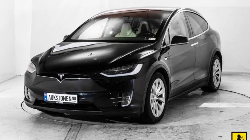 TESLA Model X 75D HENGERFESTE AUTOPILOT CCS LUFT KAMERA PREMIUM INT.