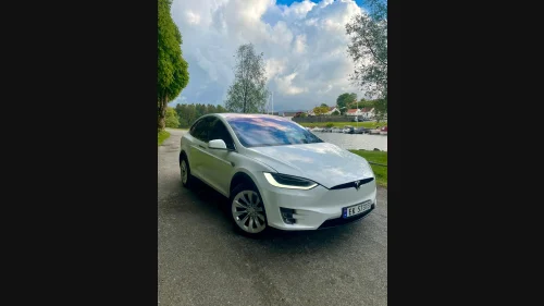 TESLA Model X 75D 4WD 6-s