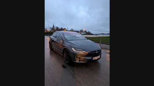 TESLA Model X 75D 4WD 7-s