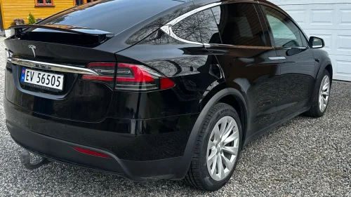 TESLA Model X 75D 4WD 6-s. Autopilot 3.0 CSS. FSD