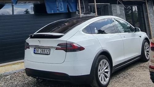 TESLA MOTORS Model X 75D 4WD 5-s