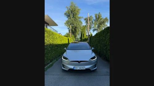 TESLA Model X 75D 4WD 6-s