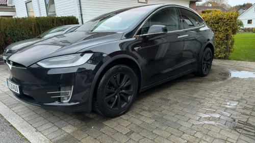 TESLA Model X Korttidsleie - 75D - MCU2 - Hengerfeste - Premium - EAP