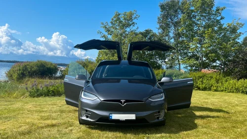 TESLA Model X 75D 4WD 6-s