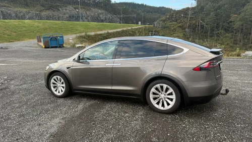 TESLA MOTORS Model X 90D, CCS, delskin,4wd