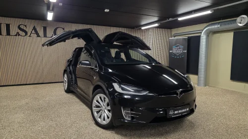 TESLA Model X 90D 4WD 6-s / Premium / CCS / 450 km