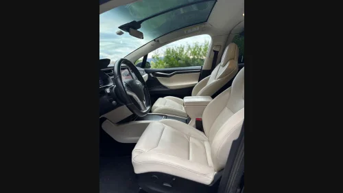 TESLA Model X 75D 4WD 6-s