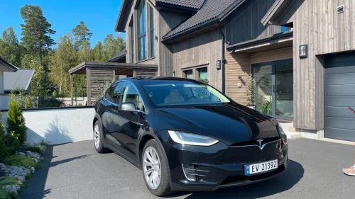 TESLA Model X 75D 4WD 7-s
