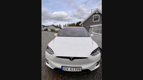 TESLA Model X 75D 4WD 5-s