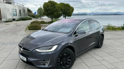 TESLA Model X 75D 4WD 5-s