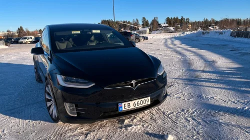 TESLA Model X Performance 5-s