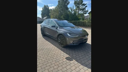 TESLA MOTORS Model X NETTAUKSJON