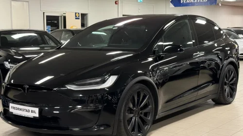 TESLA Model X LONG RANGE AWD-RYZEN-YOKE-KROK-CCS-PREMIUM-NAVI-KAMERA