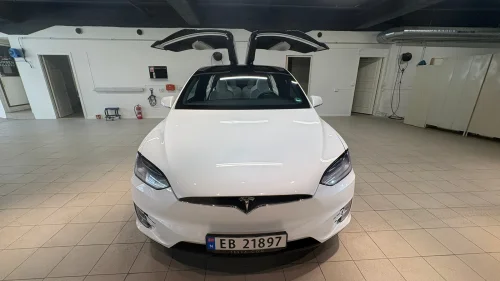 TESLA Model X Ludicrous Performance 6-s
