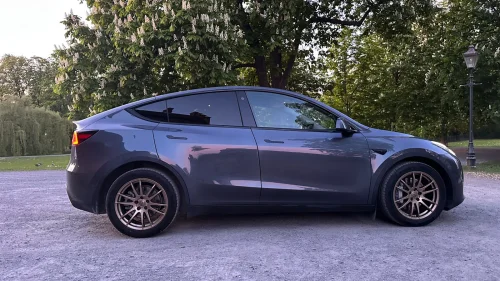 TESLA Model Y Long Range AWD, krok, sjeldne felger, LAV KM, garanti