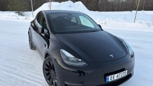 TESLA Model Y Performance