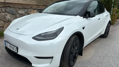 TESLA Model Y Performance