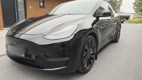 TESLA Model Y Performance AWD