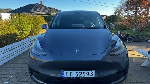 TESLA Model Y Standard Range RWD