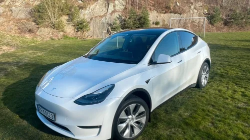 TESLA Model Y Long Range AWD