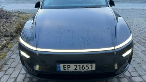 TESLA Model Y Juniper Long Range