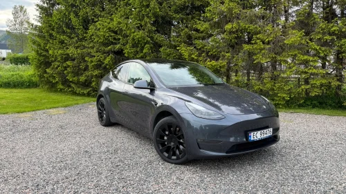 TESLA Model Y Long Range AWD