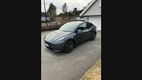 TESLA Model Y Long Range AWD - Lav KM - Velholdt -